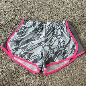 Girls Nike DRI-FIT shorts - Size: Medium - Grey pattern with neon pink.